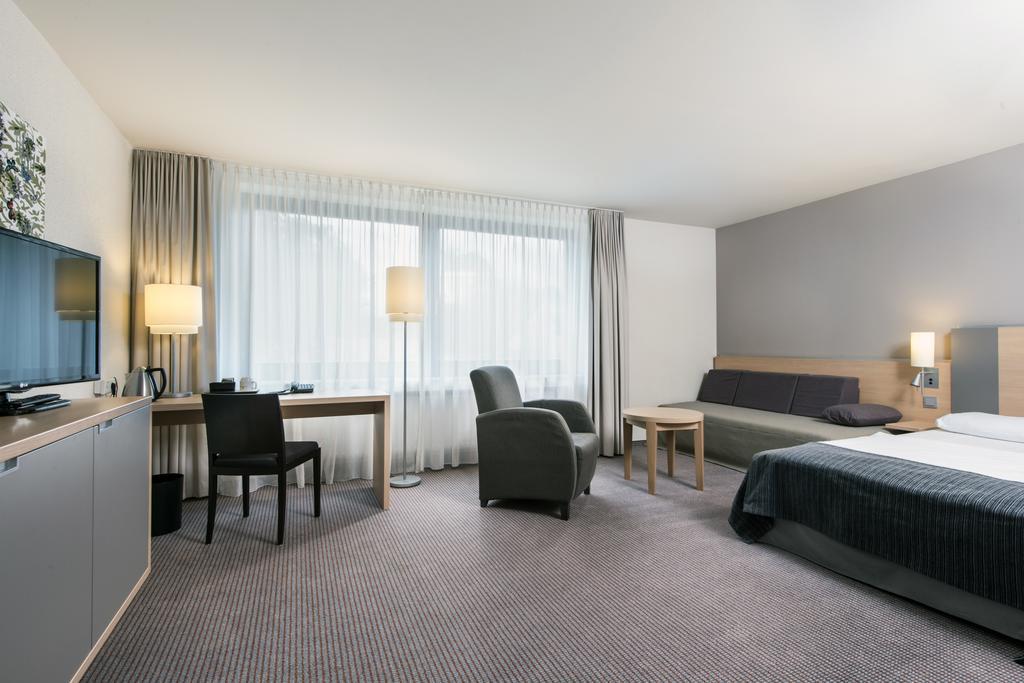 Mercure Hotel Dusseldorf Neuss Room photo